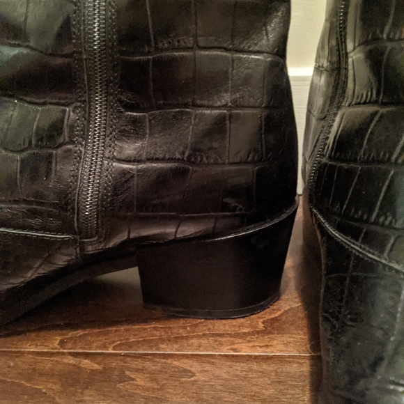 Fabianelli Black Snakeskin Booties - Picture 8 of 8